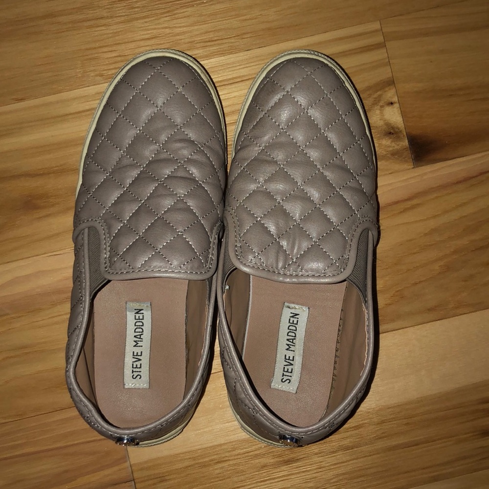 Women sneakers